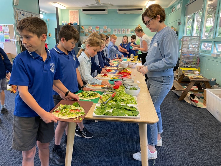 Make My own Lunch students at tables