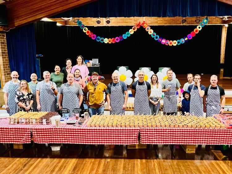 Parent volunteers at Mothers Day